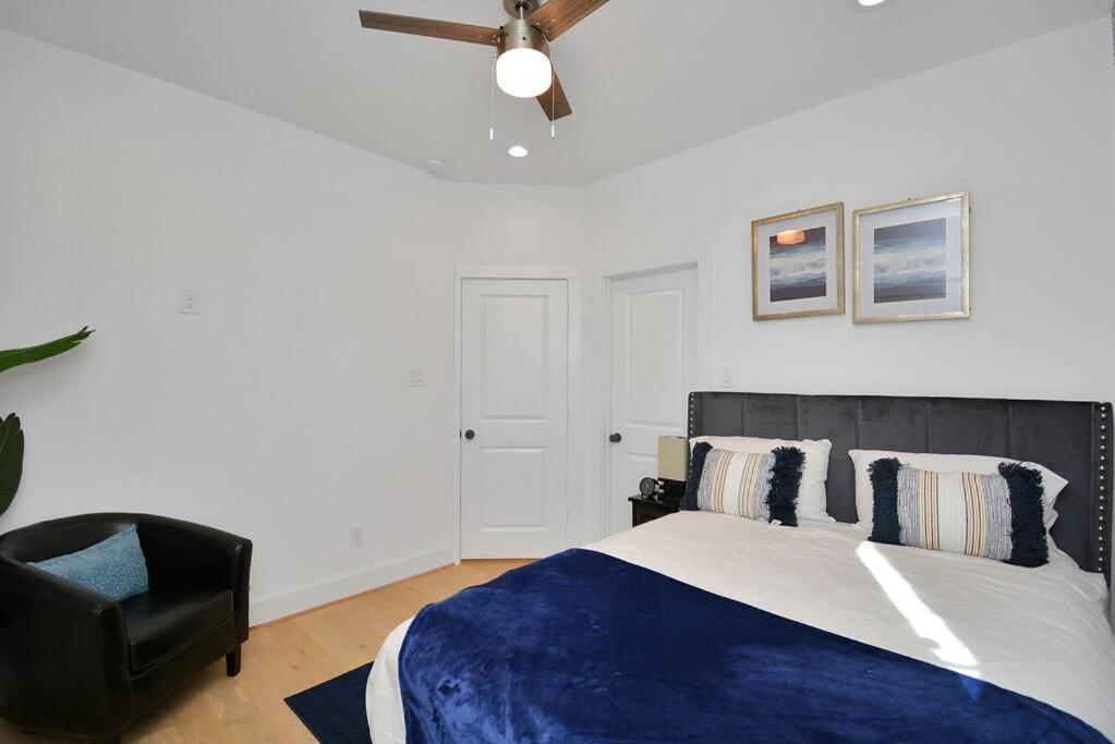 Blissful Getaway Home With Hot Tub & Backyard Near Downtown ヒューストン エクステリア 写真